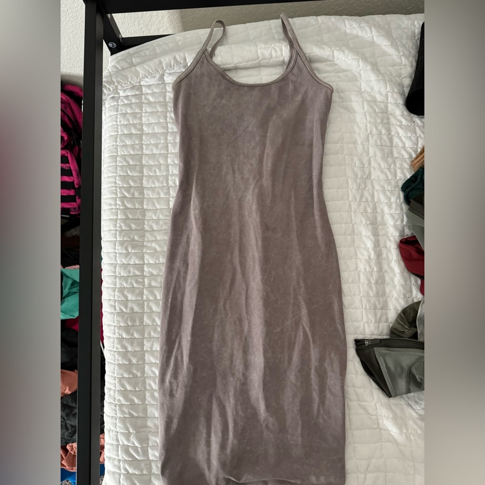 Lululemon bodycon dress size 2 never worn